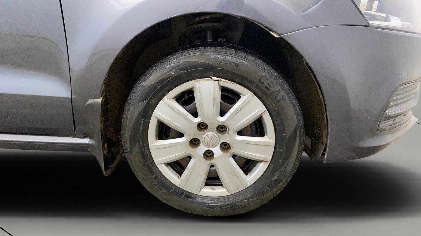 2018 Volkswagen Polo TRENDLINE 1.2L PETROL, Petrol, Manual, 70,837 km, Right Front Wheel