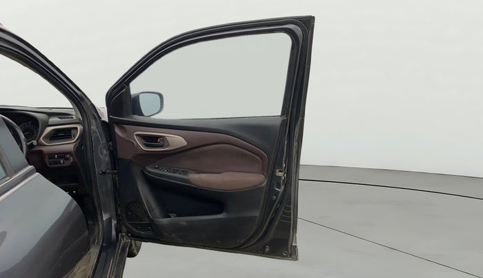 2024 Maruti FRONX DELTA PLUS 1.2MT, Petrol, Manual, 33,477 km, RHS Front Door