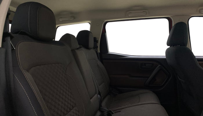 2023 Mahindra SCORPIO-N Z4 PETROL AT 7 STR, Petrol, Automatic, 32,229 km, Right Side Rear Door Cabin