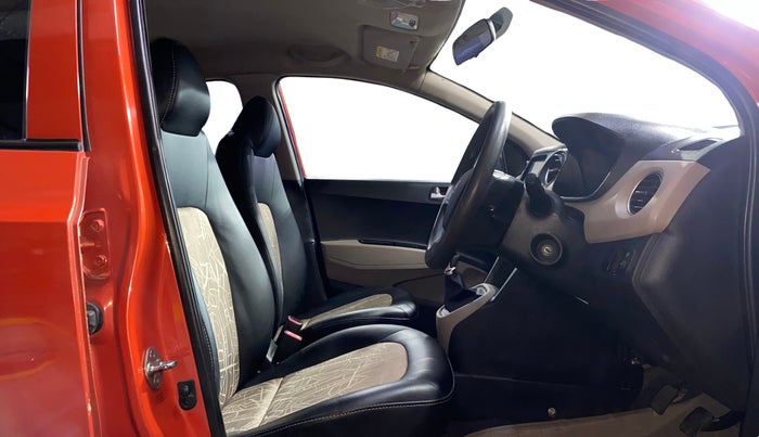 2018 Hyundai Grand i10 SPORTZ 1.2 KAPPA VTVT, Petrol, Manual, 23,843 km, Right Side Front Door Cabin