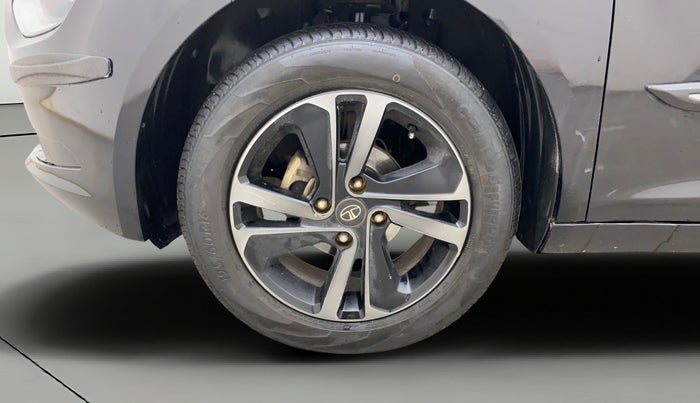 2022 Tata ALTROZ XZ PLUS PETROL DARK EDITION, Petrol, Manual, 68,464 km, Left Front Wheel