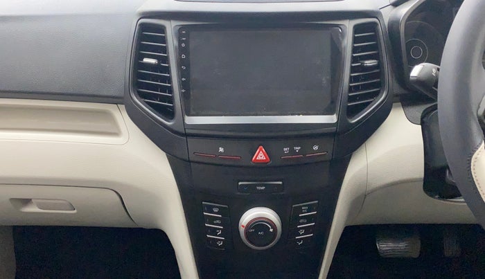 2023 Mahindra XUV300 W6 1.2 PETROL AMT, Petrol, Automatic, 15,464 km, Air Conditioner