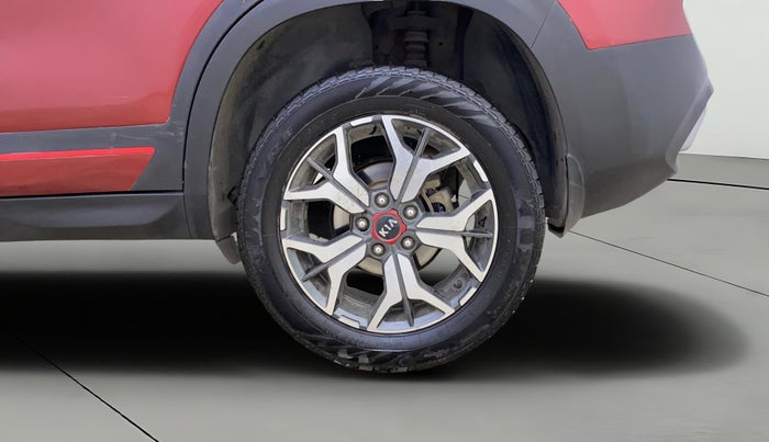 2021 KIA SELTOS GTX PLUS AT 1.5 DIESEL, Diesel, Automatic, 92,301 km, Left Rear Wheel