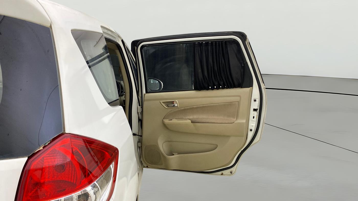 2014 Maruti Ertiga VXI CNG, CNG, Manual, 97,216 km, RHS Rear Door