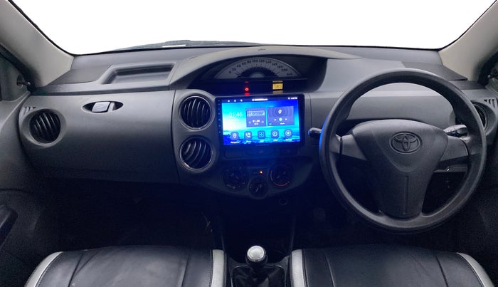 2013 Toyota Etios G, Petrol, Manual, 1,25,001 km, Dashboard