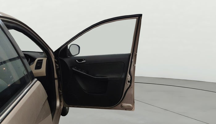 2015 Tata Zest XT PETROL, Petrol, Manual, 63,543 km, RHS Front Door