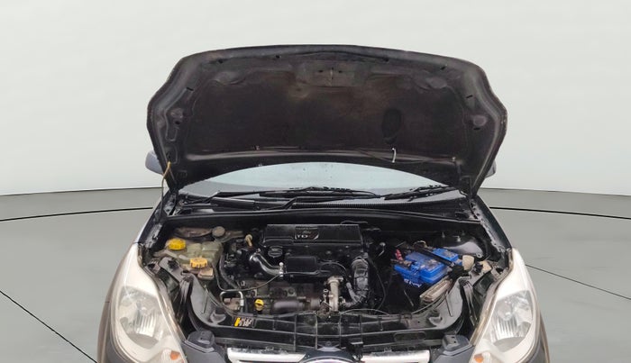 2014 Ford Figo TITANIUM 1.4 DIESEL, Diesel, Manual, 1,00,900 km, Open Bonet