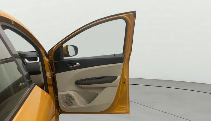 2019 Renault TRIBER RXZ, Petrol, Manual, 37,121 km, RHS Front Door