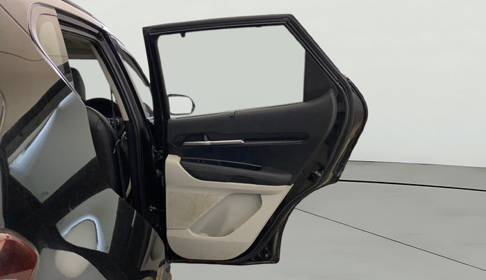 2023 KIA SONET HTX 1.0 IMT, Petrol, Manual, 7,511 km, RHS Rear Door