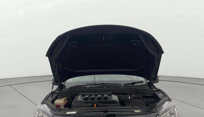 2023 Mahindra XUV700 AX 5 P AT 5 STR, Petrol, Automatic, 21,340 km, Open Bonet