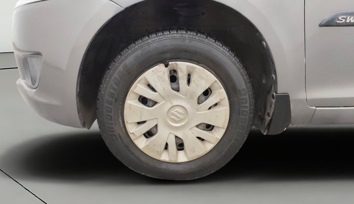 2014 Maruti Swift VXI, Petrol, Manual, 77,393 km, Left Front Wheel