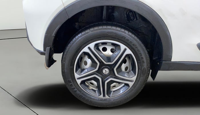 2021 Tata NEXON XE PETROL, Petrol, Manual, 34,801 km, Right Rear Wheel