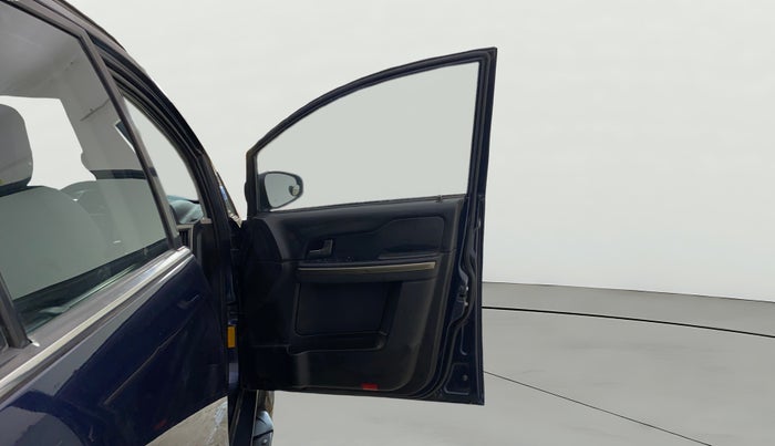 2018 Tata Hexa XTA 4X2 7 STR, Diesel, Automatic, 87,989 km, RHS Front Door