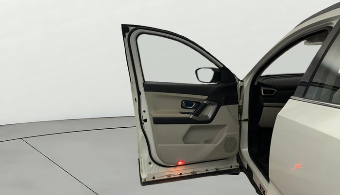 2021 Tata Safari XZA PLUS, Diesel, Automatic, 91,196 km, LHS Front Door