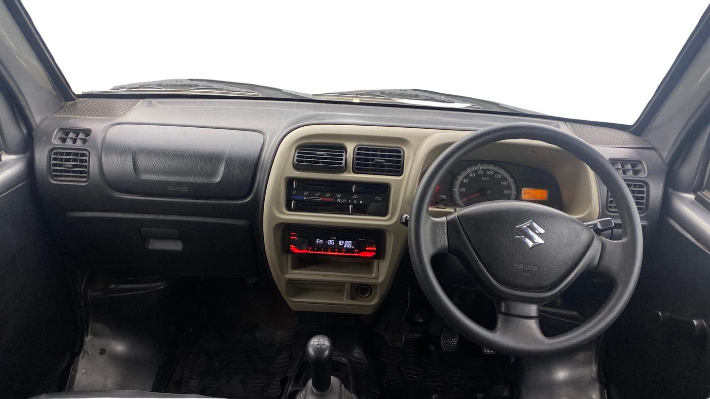2022 Maruti Eeco 7 STR STD(O), Petrol, Manual, 1,20,631 km, Dashboard