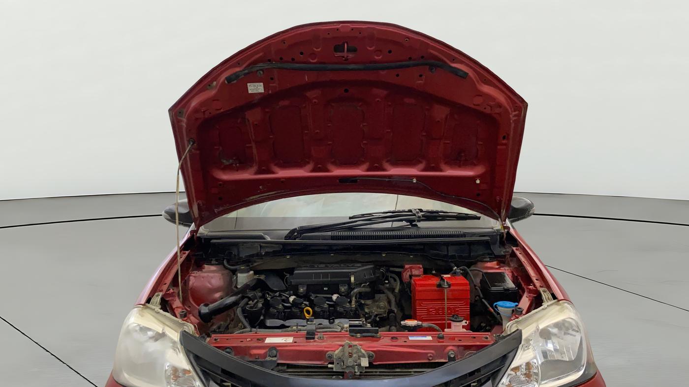 2019 Toyota Etios Liva V DUAL TONE, Petrol, Manual, 86,105 km, Open Bonet