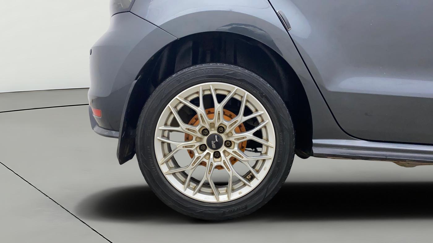 2021 Volkswagen Polo TRENDLINE 1.0L, Petrol, Manual, 90,265 km, Right Rear Wheel