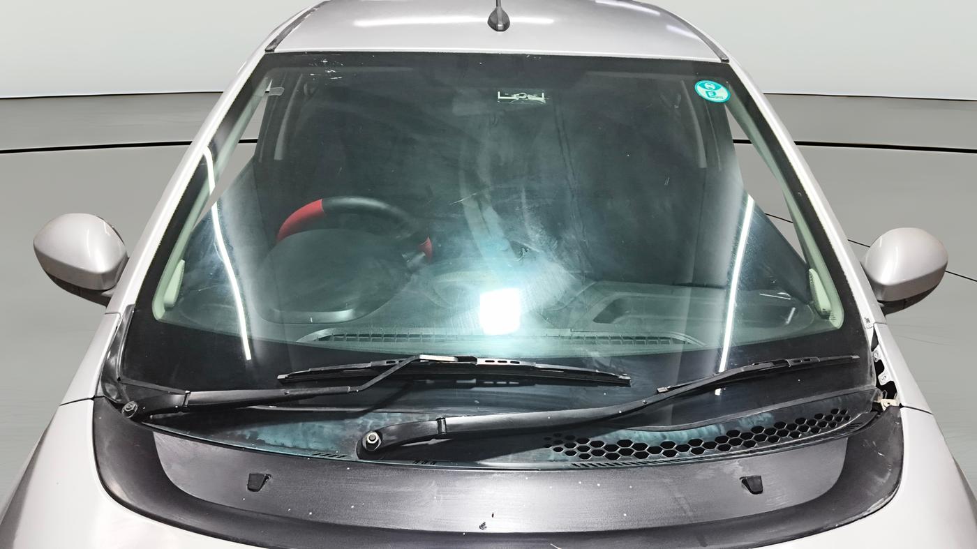 2016 Tata Tiago XT PETROL, Petrol, Manual, 99,343 km, Front Windshield
