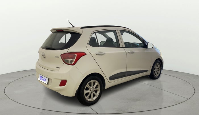 2015 Hyundai Grand i10 ASTA AT 1.2 KAPPA VTVT, CNG, Automatic, 1,24,302 km, Right Back Diagonal