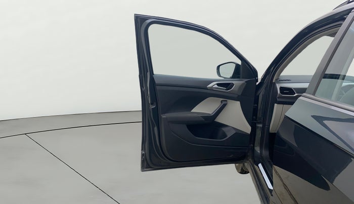 2022 Volkswagen TAIGUN HIGHLINE 1.0 TSI MT, Petrol, Manual, 29,274 km, LHS Front Door