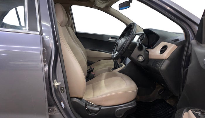 2019 Hyundai Xcent SX 1.2, Petrol, Manual, 70,054 km, Right Side Front Door Cabin