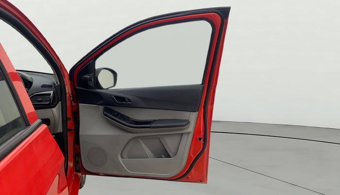 2022 Tata Tiago XTA PETROL, Petrol, Automatic, 43,765 km, RHS Front Door