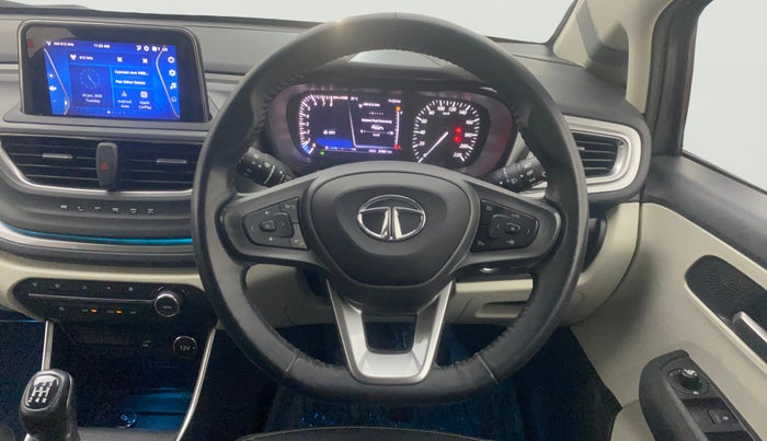 2022 Tata ALTROZ XZ PLUS PETROL, Petrol, Manual, 37,949 km, Steering Wheel Close Up