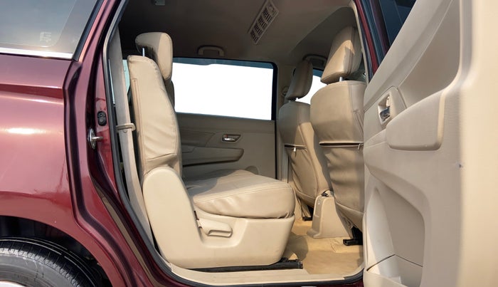 2021 Maruti Ertiga VXI CNG, CNG, Manual, 1,12,256 km, Right Side Rear Door Cabin