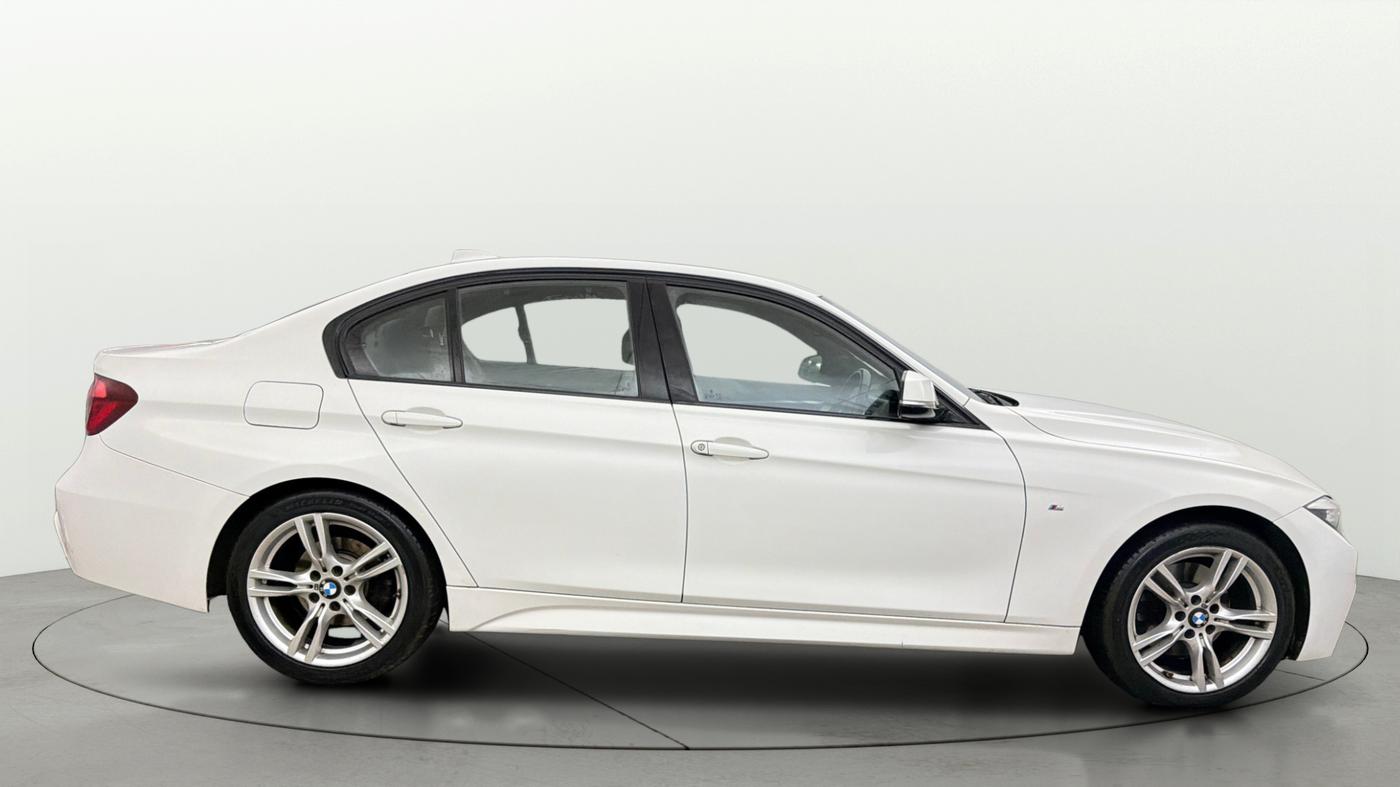 2018 BMW 3 Series 330i M Sport Shadow Edition, Petrol, Automatic, 24,128 km, Right Side View