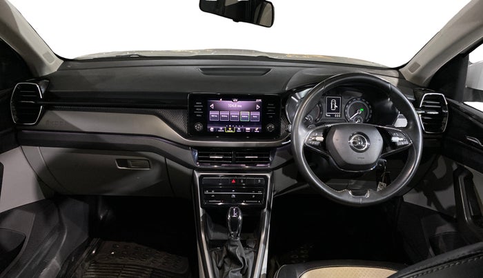 2023 Skoda KUSHAQ AMBITION 1.0L TSI AT, Petrol, Automatic, 17,895 km, Dashboard