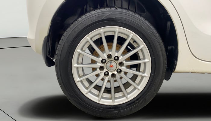 2022 Maruti Swift VXI AMT, Petrol, Automatic, 33,676 km, Right Rear Wheel