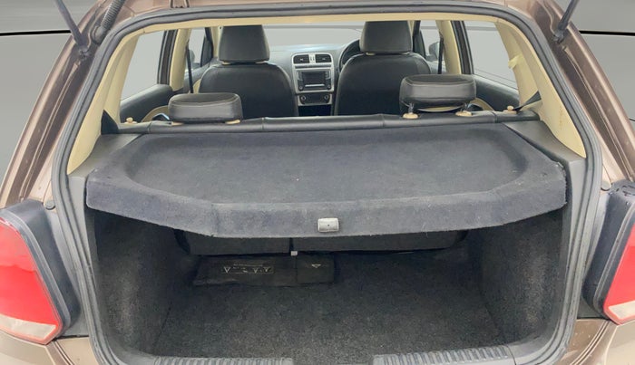 2016 Volkswagen Polo HIGHLINE1.2L, Petrol, Manual, 76,285 km, Boot Open Zoomed View