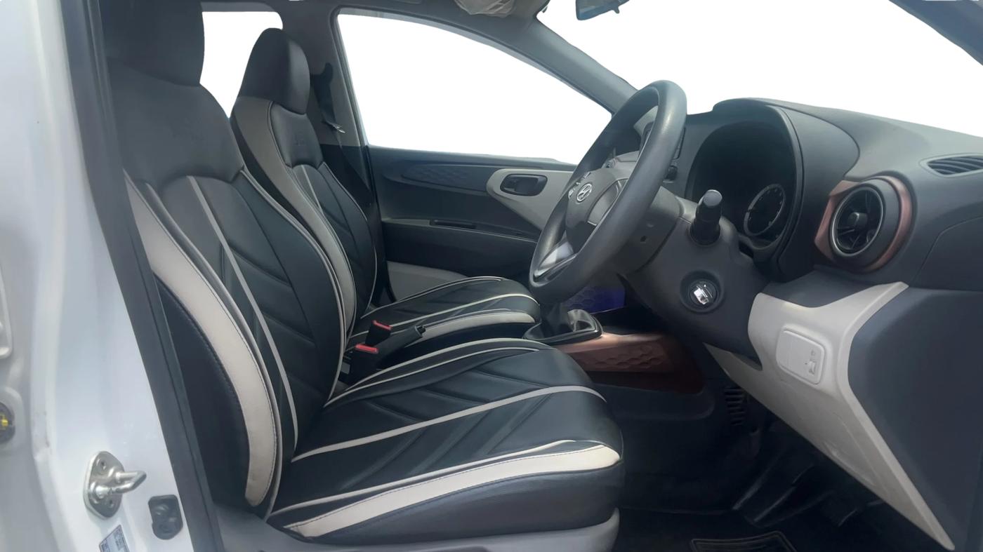 2022 Hyundai AURA S 1.2, Petrol, Manual, 58,838 km, Right Side Front Door Cabin