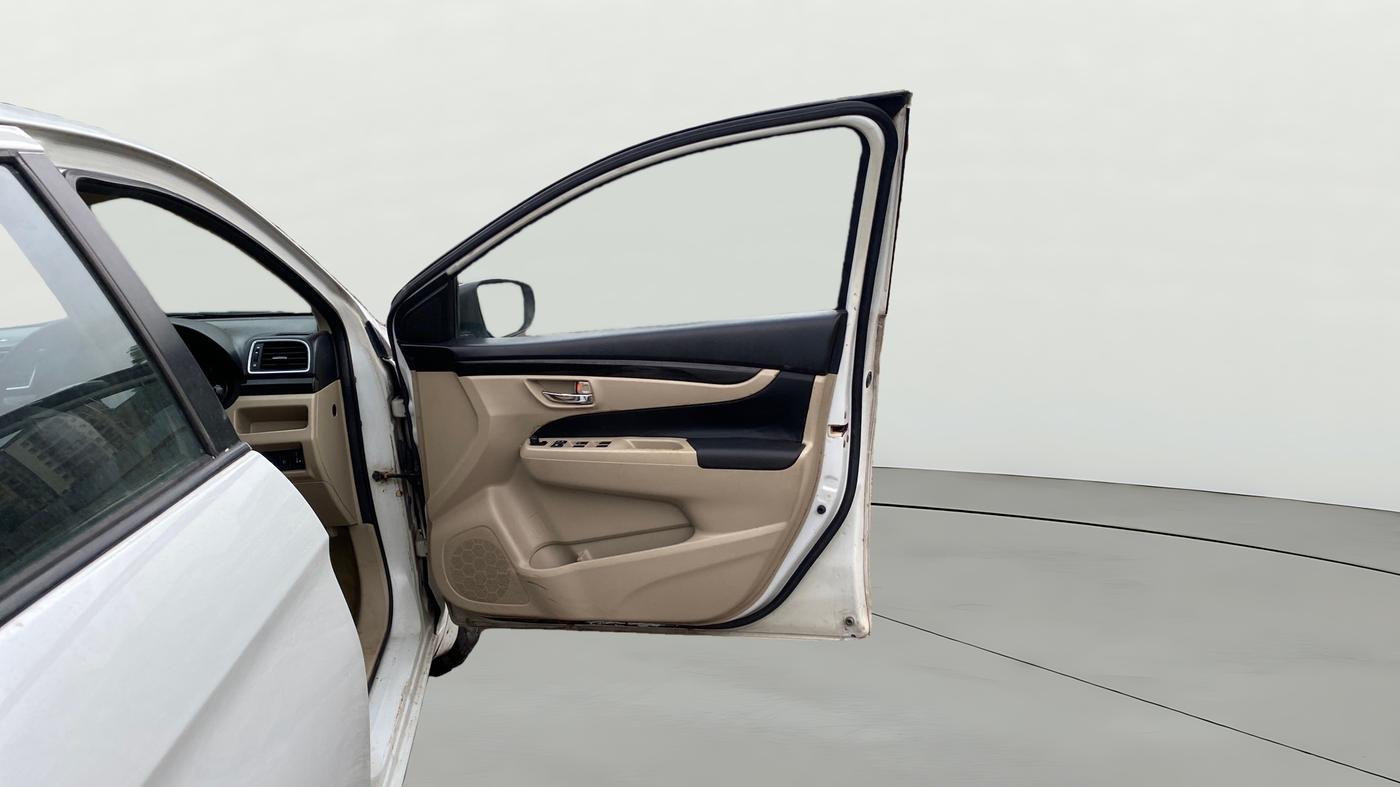 2015 Maruti Ciaz ZXI AT, Petrol, Automatic, 53,458 km, RHS Front Door