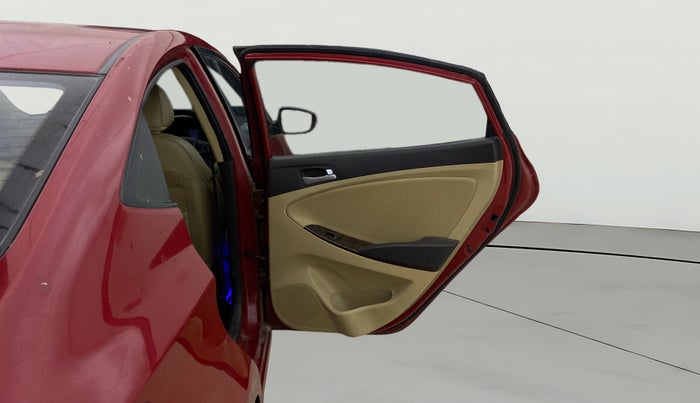 2015 Hyundai Verna FLUIDIC 4S 1.6 VTVT S(O), Petrol, Manual, 65,834 km, RHS Rear Door