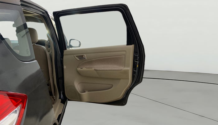 2015 Maruti Ertiga VXI CNG, CNG, Manual, 81,031 km, RHS Rear Door