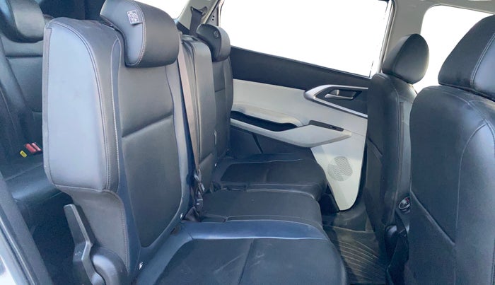 2024 KIA CARENS PREMIUM 1.5 PETROL 7 STR, Petrol, Manual, 20,724 km, Right Side Rear Door Cabin