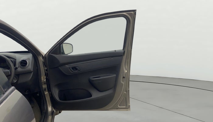 2018 Renault Kwid RXT 1.0, Petrol, Manual, 64,559 km, RHS Front Door