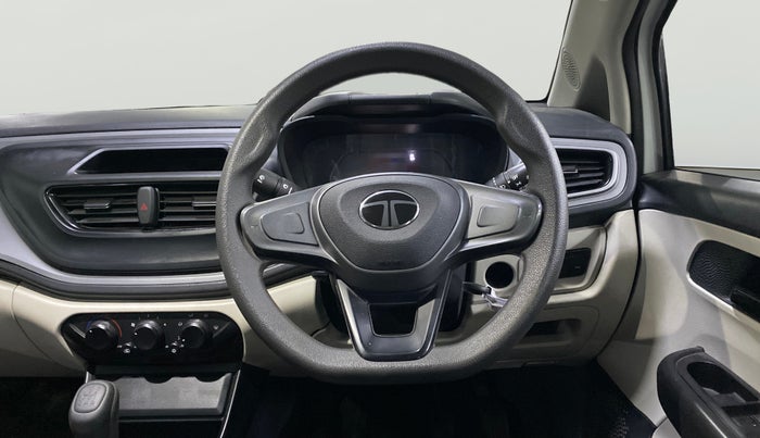 2024 Tata ALTROZ XE CNG, CNG, Manual, 17,614 km, Steering Wheel Close Up