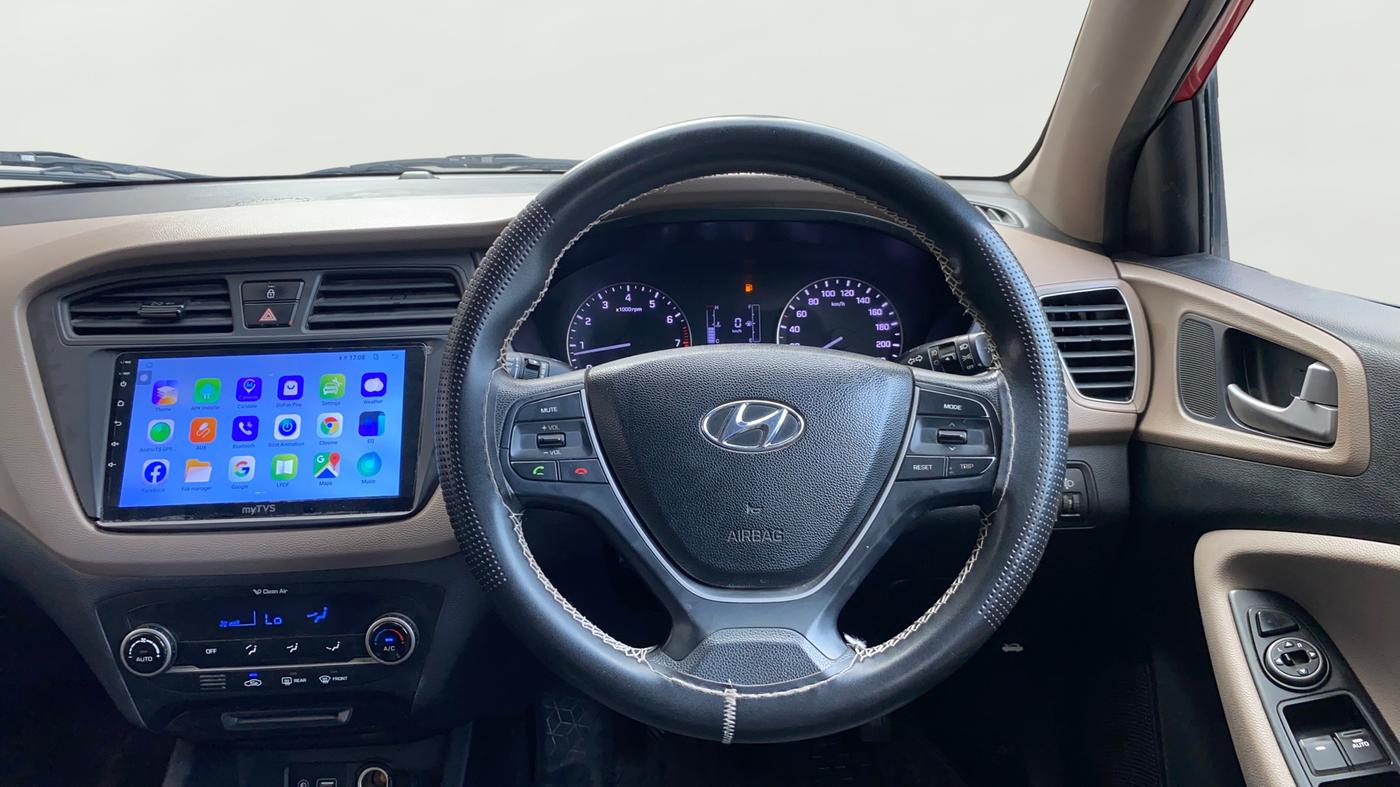 2015 Hyundai Elite i20 SPORTZ 1.2 (O), Petrol, Manual, 56,582 km, Steering Wheel Close Up