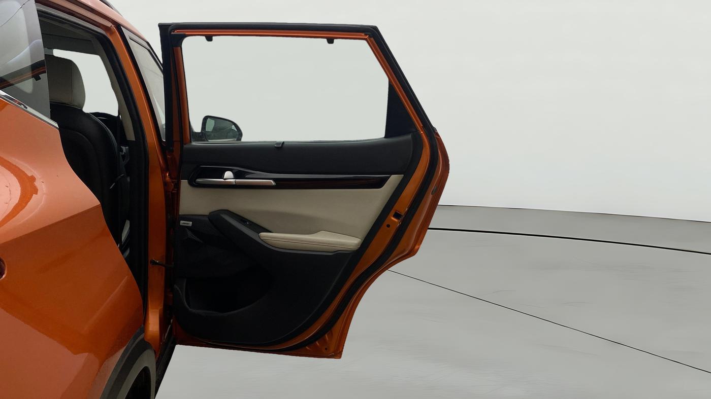 2020 KIA SELTOS GTX PLUS AT 1.5 DIESEL, Diesel, Automatic, 1,00,846 km, RHS Rear Door