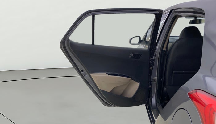 2017 Hyundai Grand i10 MAGNA 1.2 KAPPA VTVT, CNG, Manual, 1,17,518 km, LHS Rear Door