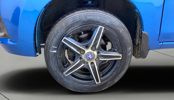 2015 Maruti Alto K10 VXI AMT, Petrol, Automatic, 1,04,156 km, Left Front Wheel