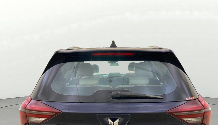 2022 Mahindra XUV700 AX 7 LUXURY D MT 7 STR, Diesel, Manual, 39,656 km, Rear Windshield