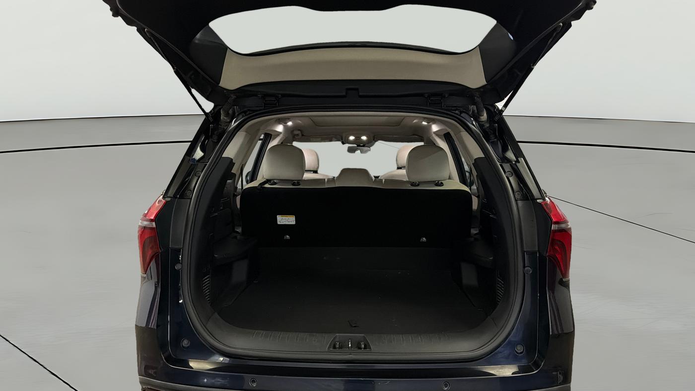 2022 Mahindra XUV700 AX 5 P AT 5 STR, Petrol, Automatic, 53,521 km, Boot Open Zoomed View