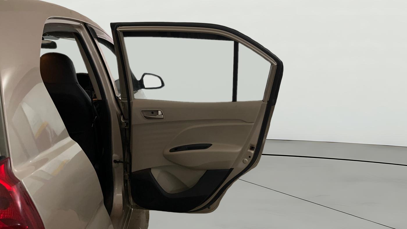2019 Hyundai NEW SANTRO SPORTZ CNG, CNG, Manual, 88,433 km, RHS Rear Door