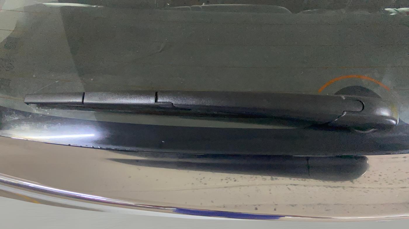 2020 Maruti Baleno ZETA PETROL 1.2, CNG, Manual, 60,769 km, Rear Wiper