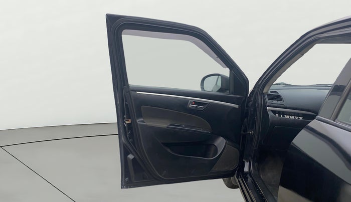 2014 Maruti Swift VXI, Petrol, Manual, 67,839 km, LHS Front Door