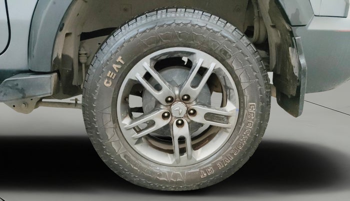 2023 Mahindra Thar LX P 2WD AT HT, Petrol, Automatic, 14,549 km, Left Rear Wheel