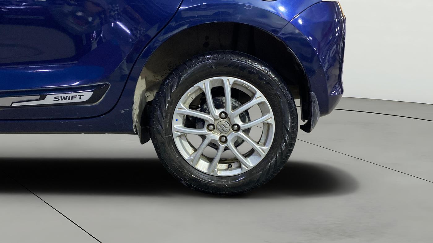 2023 Maruti Swift ZXI AMT, Petrol, Automatic, 34,721 km, Left Rear Wheel